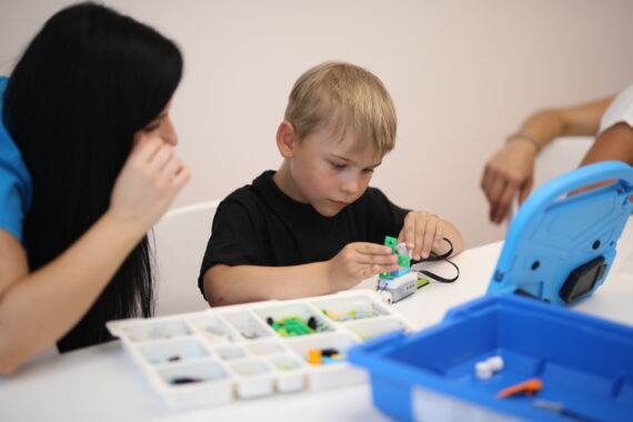 course for children Programming with LEGO®