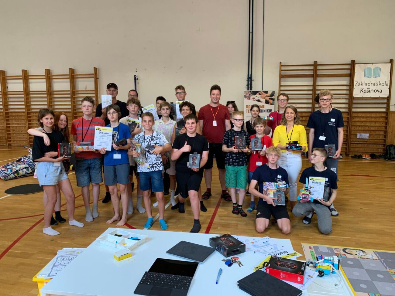 Mezinárodní soutěže v robotice: IMG 5556 2